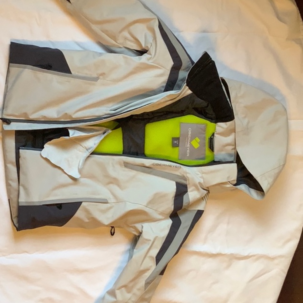 Obermeyer kids ski jacket Size 8